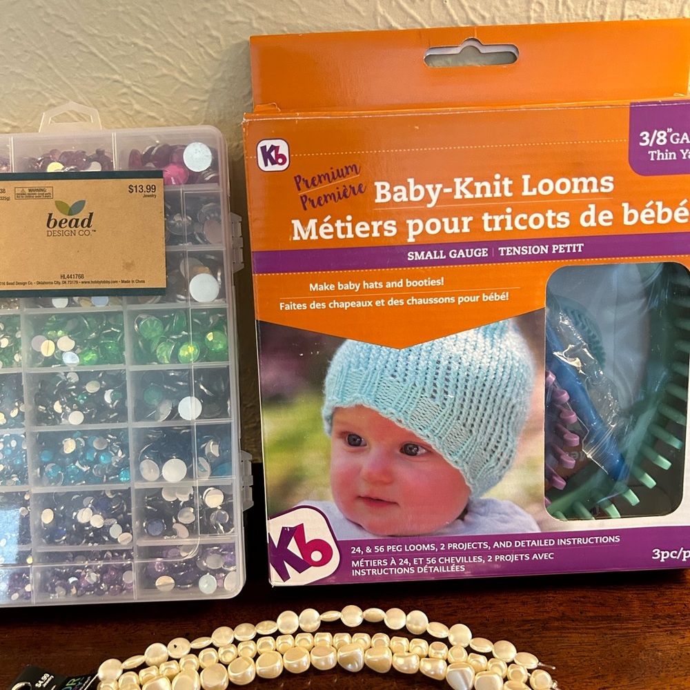 Crafting bundle. Multiple colored beads, pearls. KB Baby Knit Looms.
